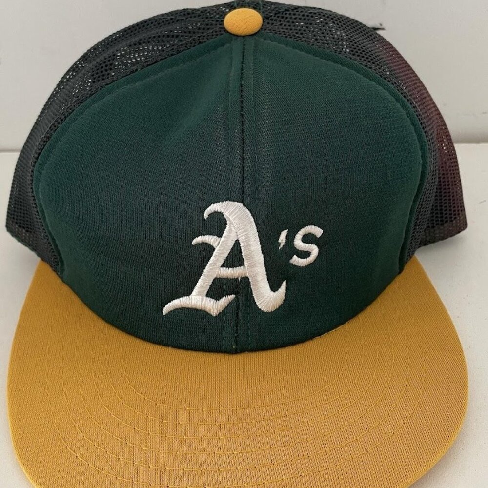 BRAND NEW Vintage Oakland Athletics Cap